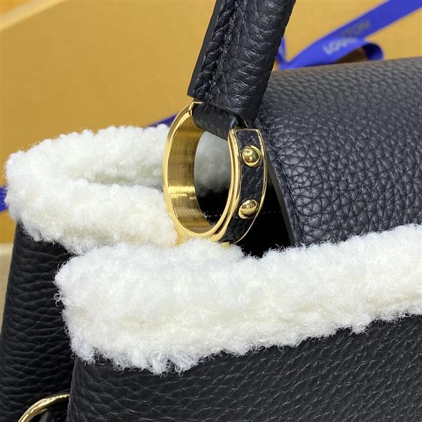 2026120164257442 590